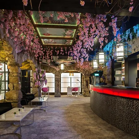 酒店 Holyrood - Leisure Centre & The At Orchids