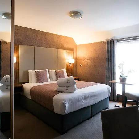 Holyrood - Leisure Centre & The At Orchids