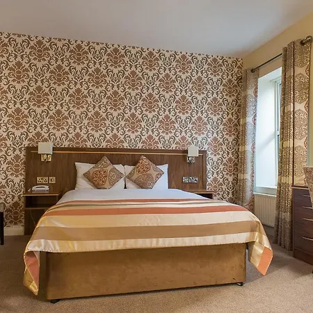 酒店 Holyrood - Leisure Centre & The At Orchids 4*