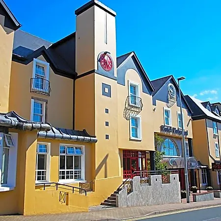 Hotel Holyrood - Leisure Centre & The At Orchids 4*