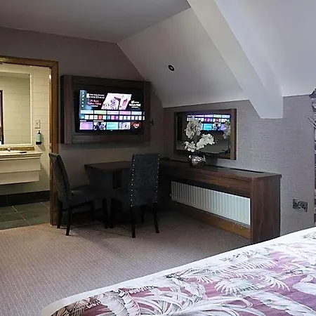 Holyrood - Leisure Centre & The At Orchids Hotel