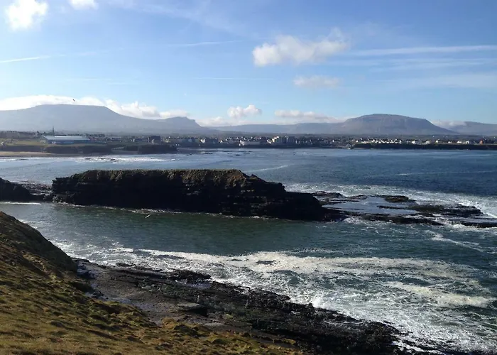 Holyrood - Leisure Centre & The At Orchids Hotell 4*